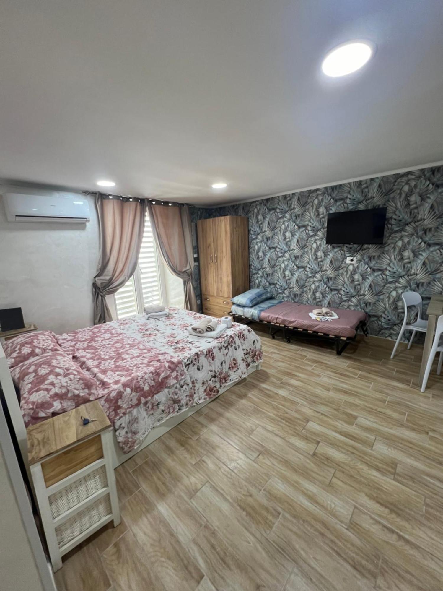 Spezzano House Apartment Napoli Exterior foto